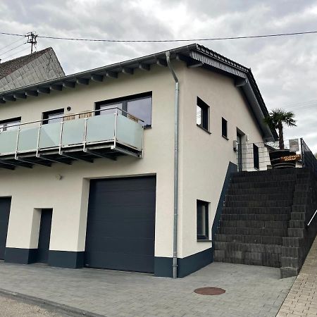 Ferienwohnung " Wein Unter Palmen " Neumagen-Dhron Kültér fotó