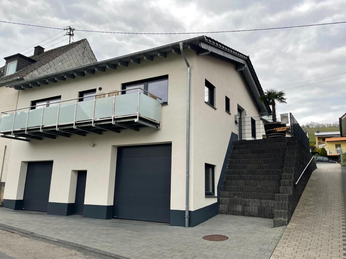 Ferienwohnung " Wein Unter Palmen " Neumagen-Dhron Kültér fotó