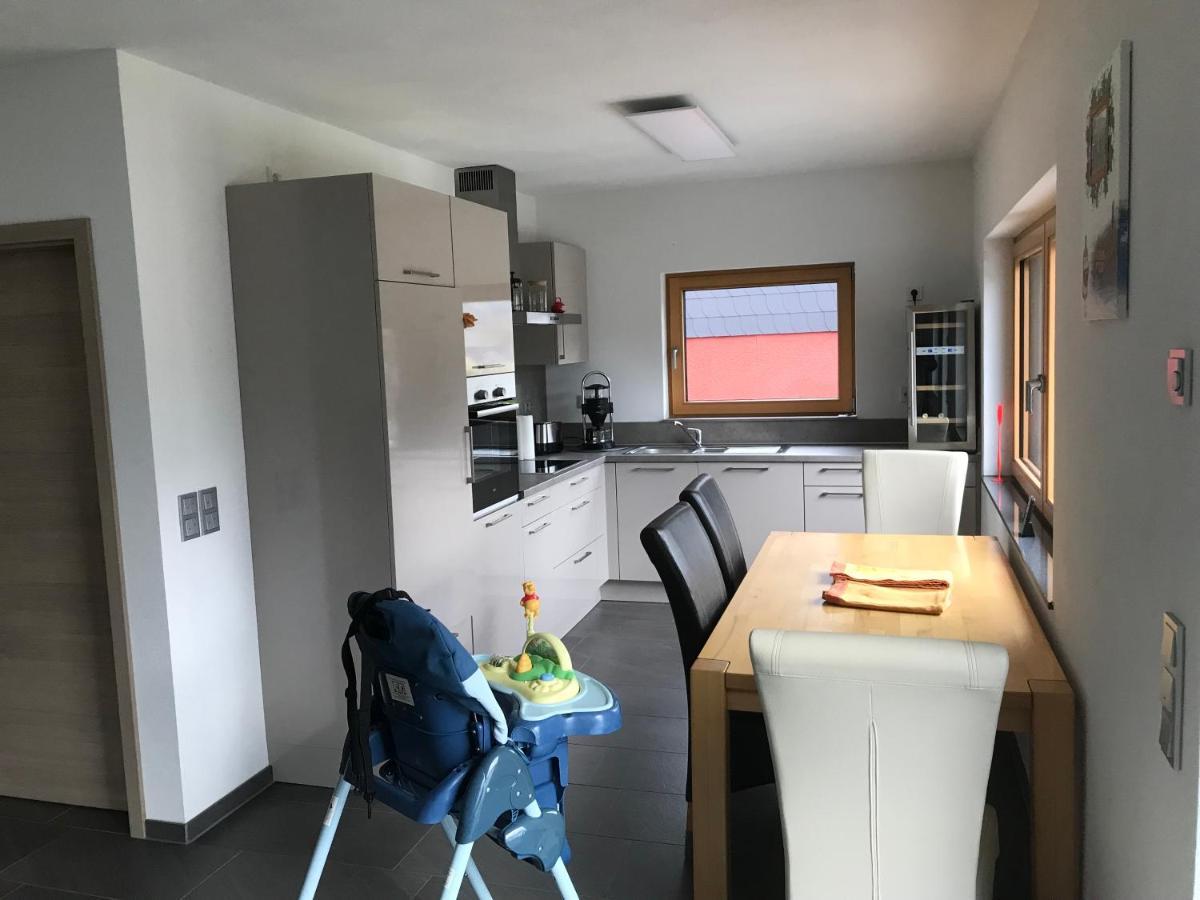 Ferienwohnung " Wein Unter Palmen " Neumagen-Dhron Kültér fotó